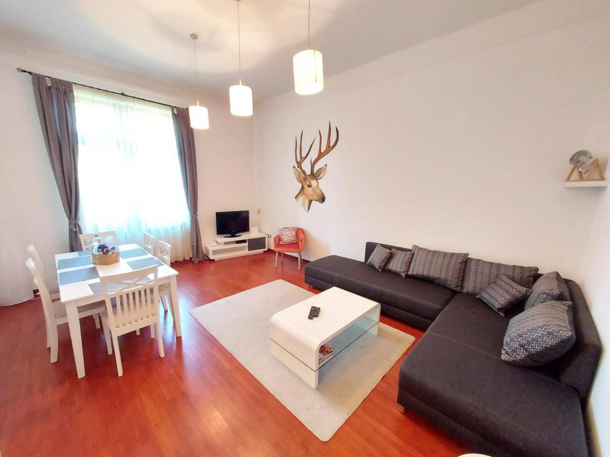 Deak Apartman โชพรอน ภายนอก รูปภาพ