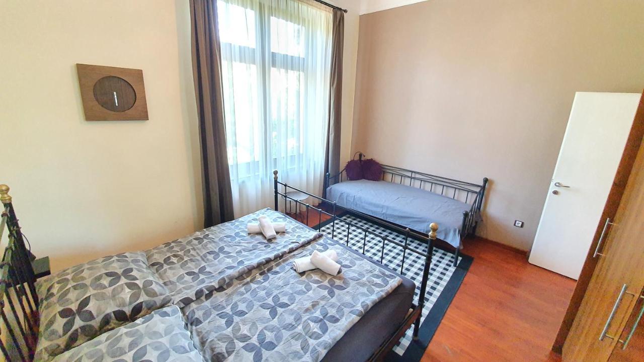 Deak Apartman โชพรอน ภายนอก รูปภาพ